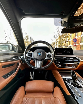 BMW Seria 5 cena 211135 przebieg: 89500, rok produkcji 2020 z Warszawa małe 92